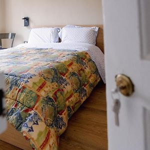 Camera con letto king size